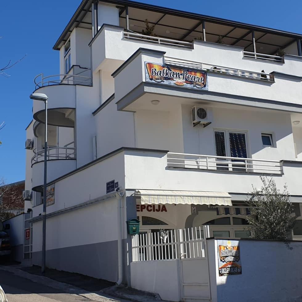 Balkan Pearl Apartments Bar Buitenkant foto